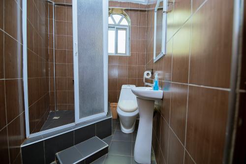 j-suite-washroom